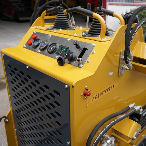 BES380B-Mini Track Loader