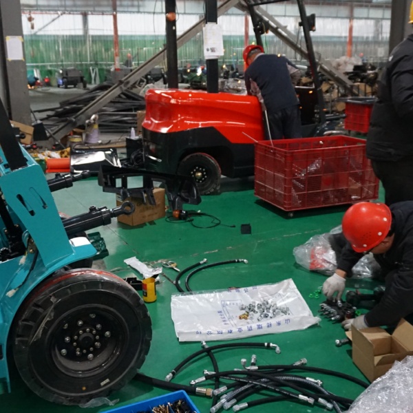 Chariot élévateur électrique de 2,5 tonnes