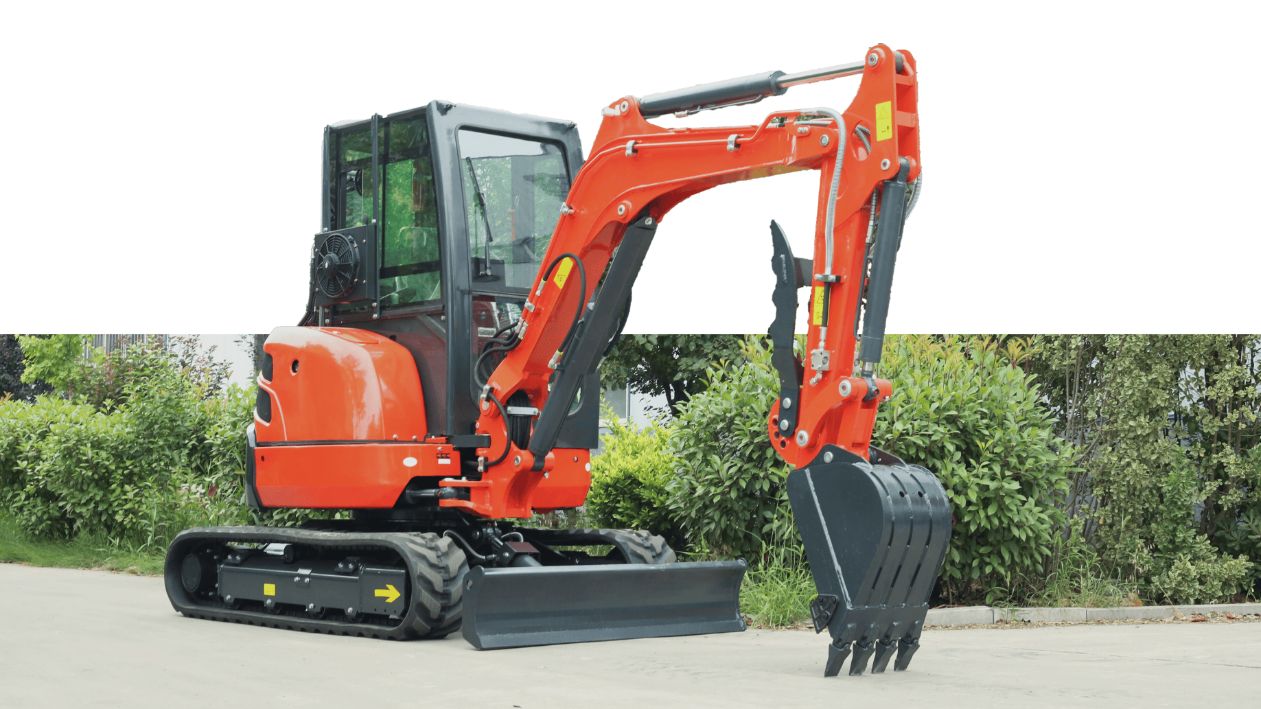 Efficient, durable, and easy to control – your trusted 3.5-ton mini excavator.